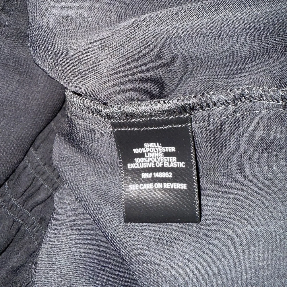 Torrid Crinkle Chiffon With Star Smocked Waist Puff Sleeve Top- Size 2-2X - Picture 12 of 12